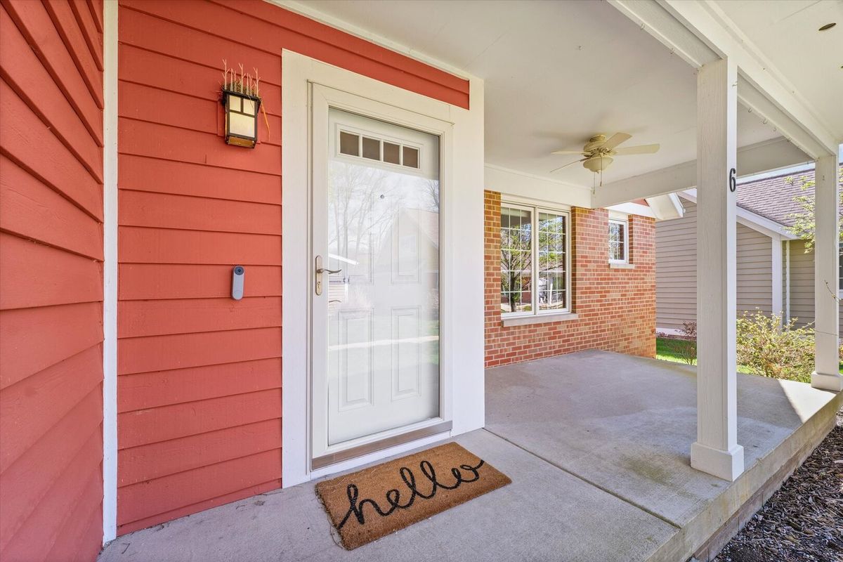 6 HEDGEROW Court #6, Monticello, IL 61856