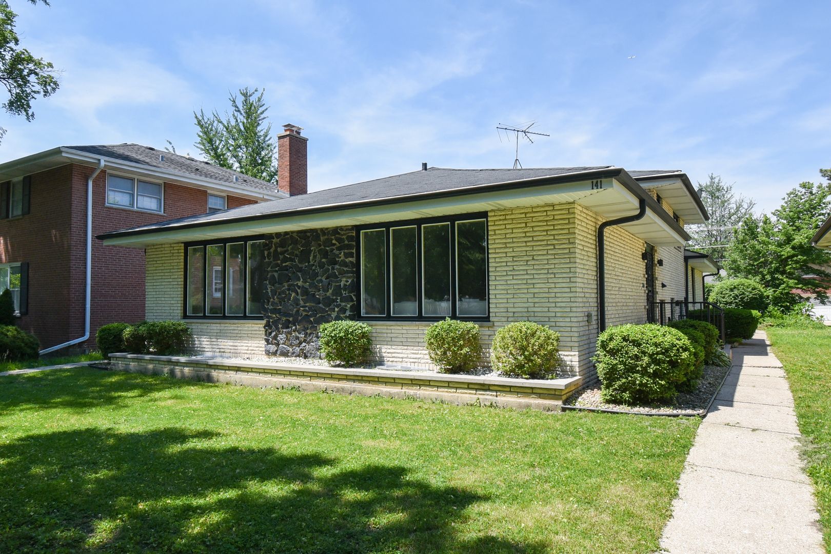 141 Wesley Avenue — Oak Park, IL 60302