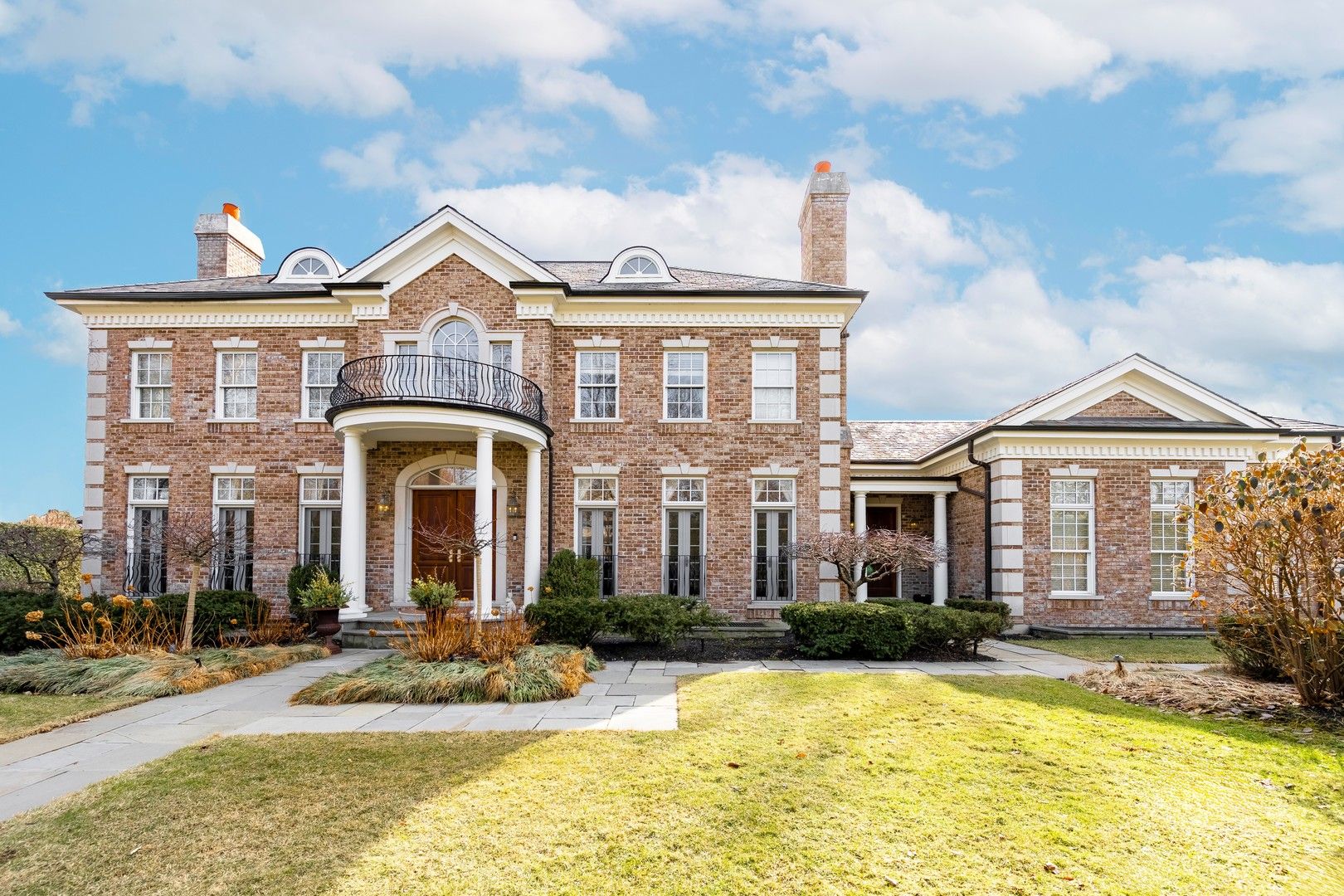 338 Kenilworth Avenue — Kenilworth, IL 60043
