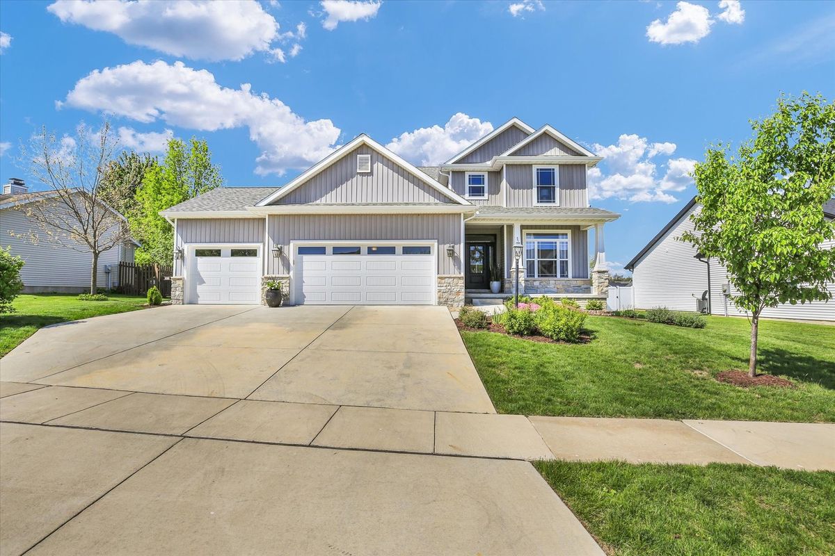 1403 Golden Rod Drive, Mahomet, IL 61853