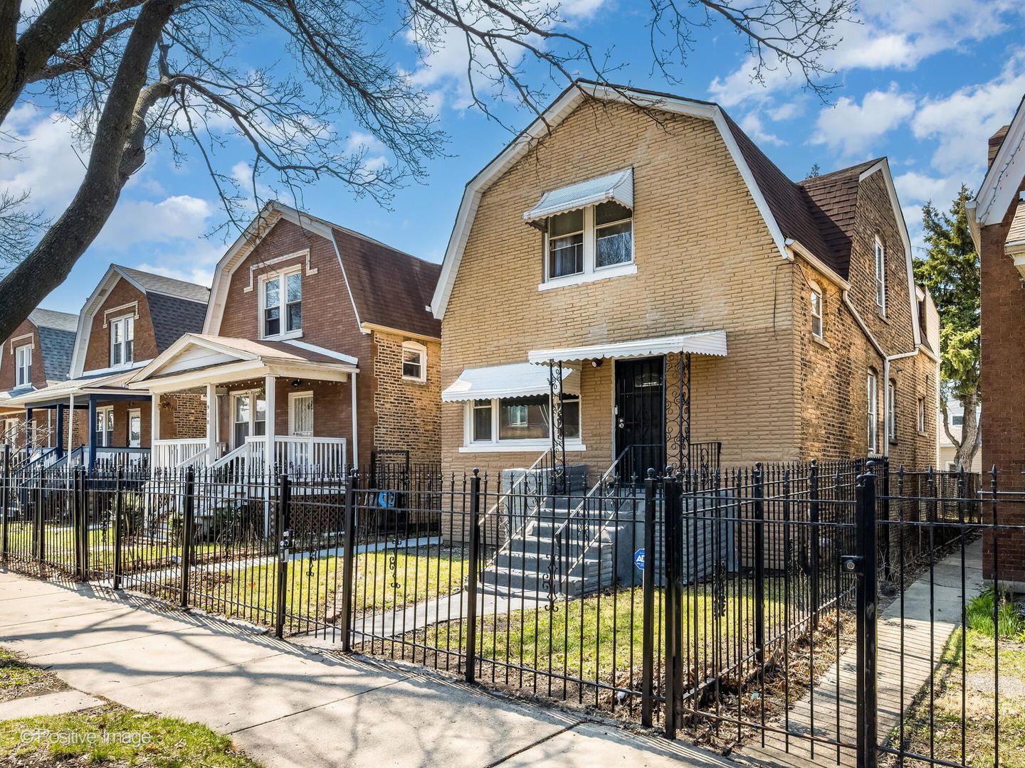 920 Kedvale Avenue — Chicago, IL 60651