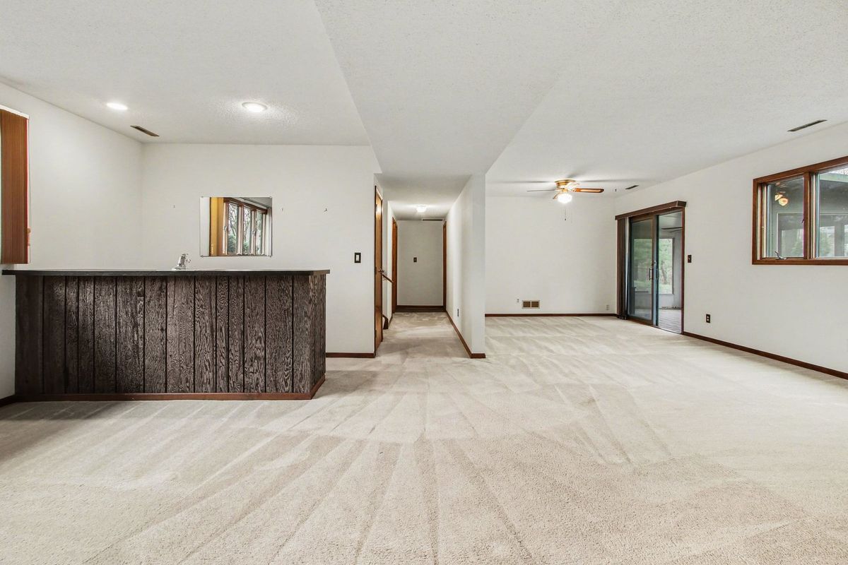 186 Wexford Road, Valparaiso, IN 46385