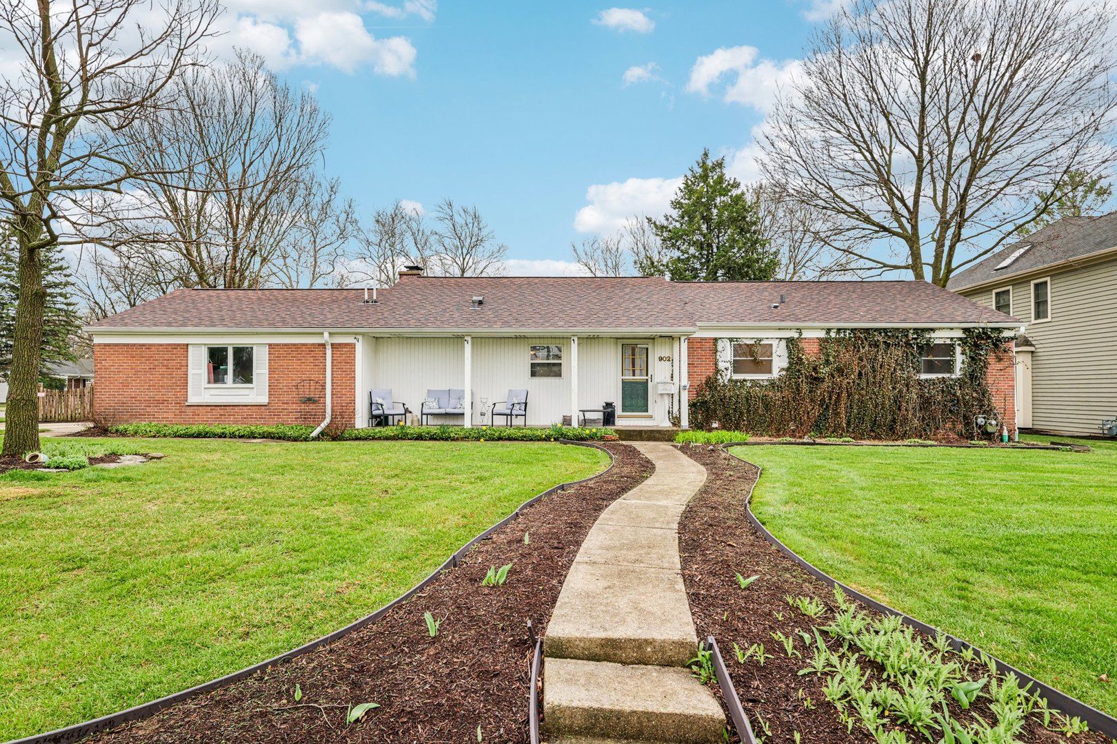 902 Arbor Court — Wheaton, IL 60189