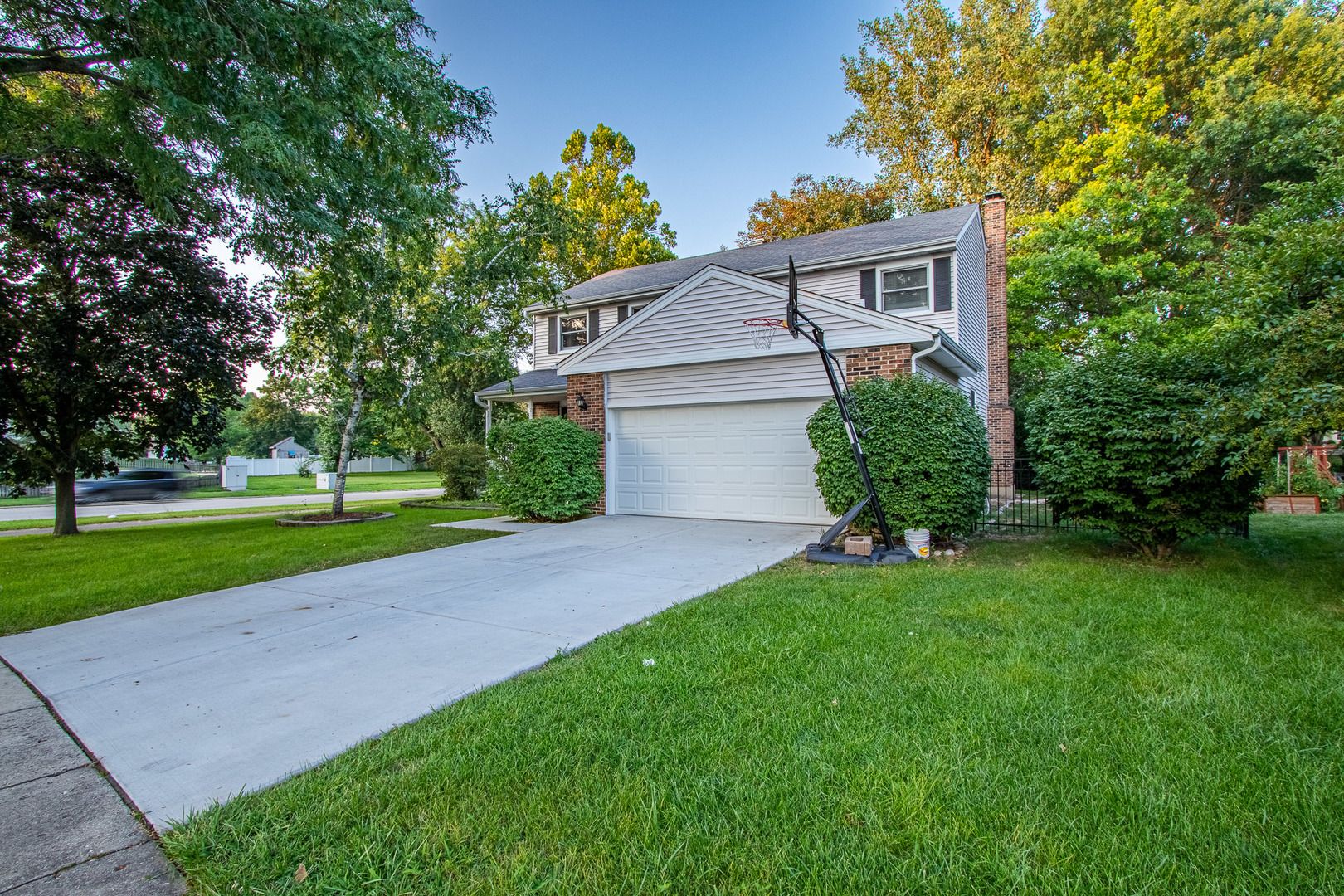 1201 Pinetree Lane — Bartlett, IL 60103