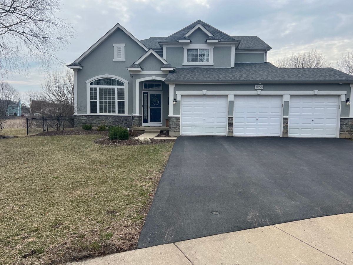 1656 Normandy Woods Court, Grayslake, IL 60030