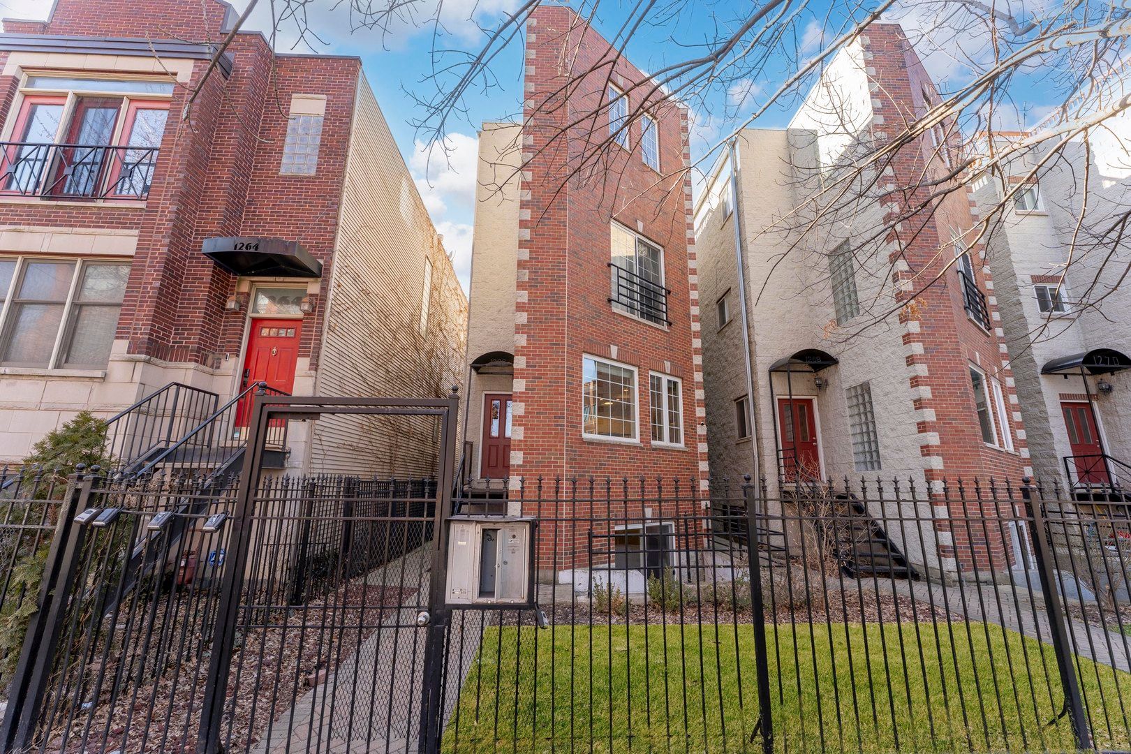 1266 N Wood Street #1 — Chicago, IL 60622