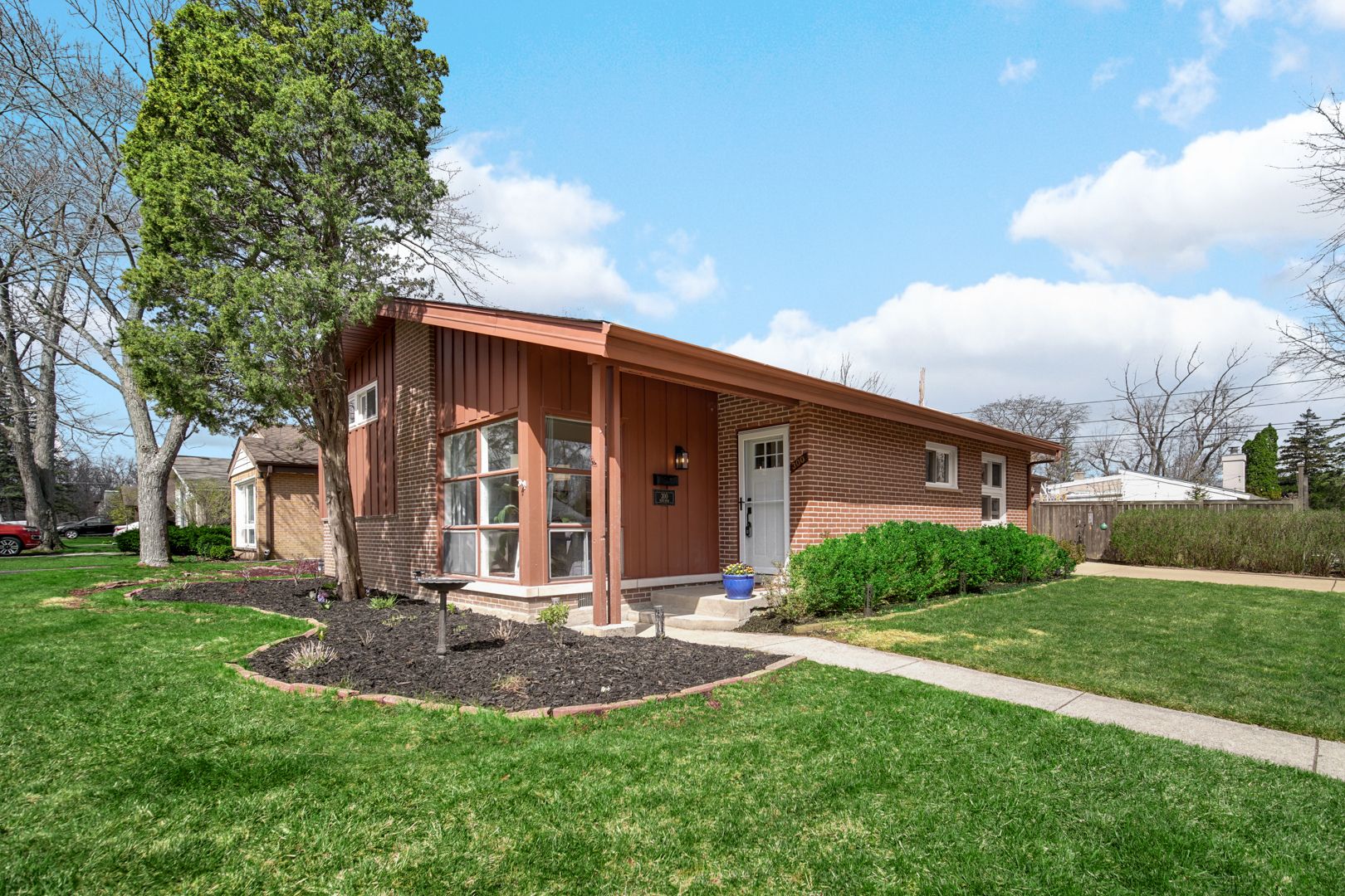 300 Voltz Road — Northbrook, IL 60062