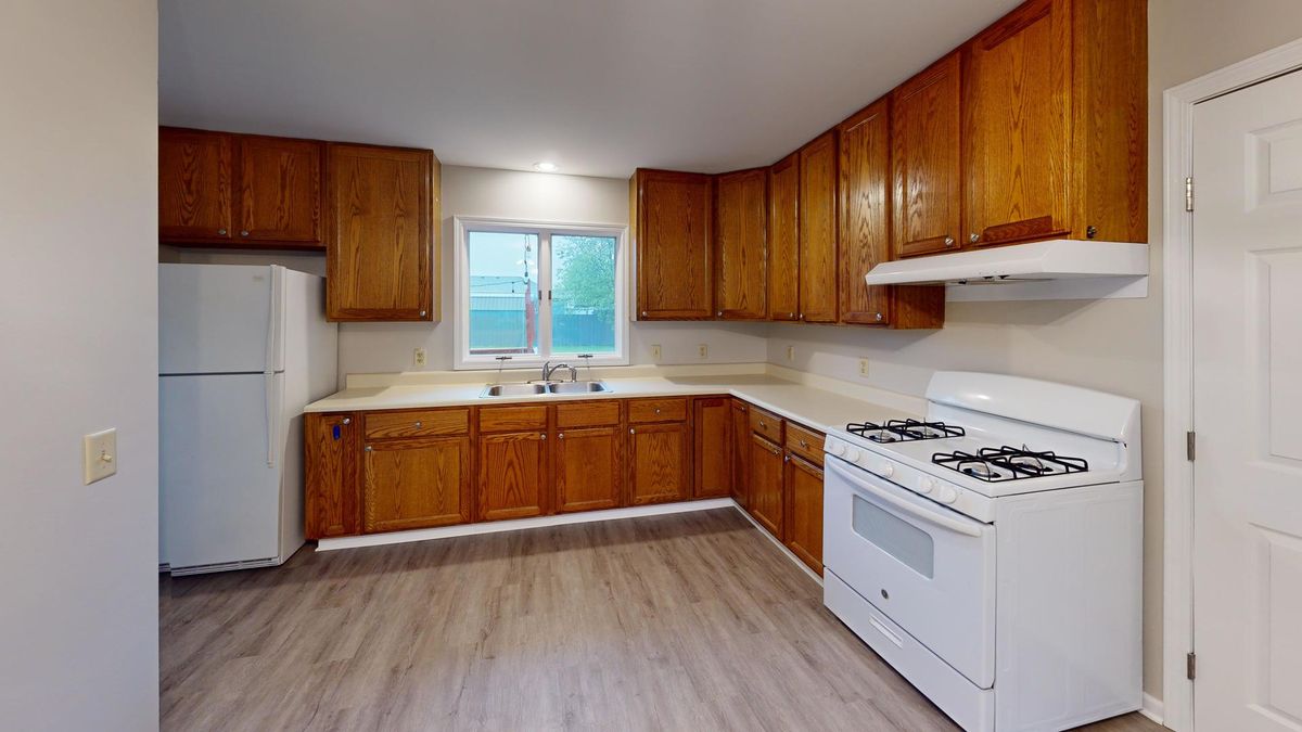 2547 N 4645th Road #B, Somonauk, IL 60552