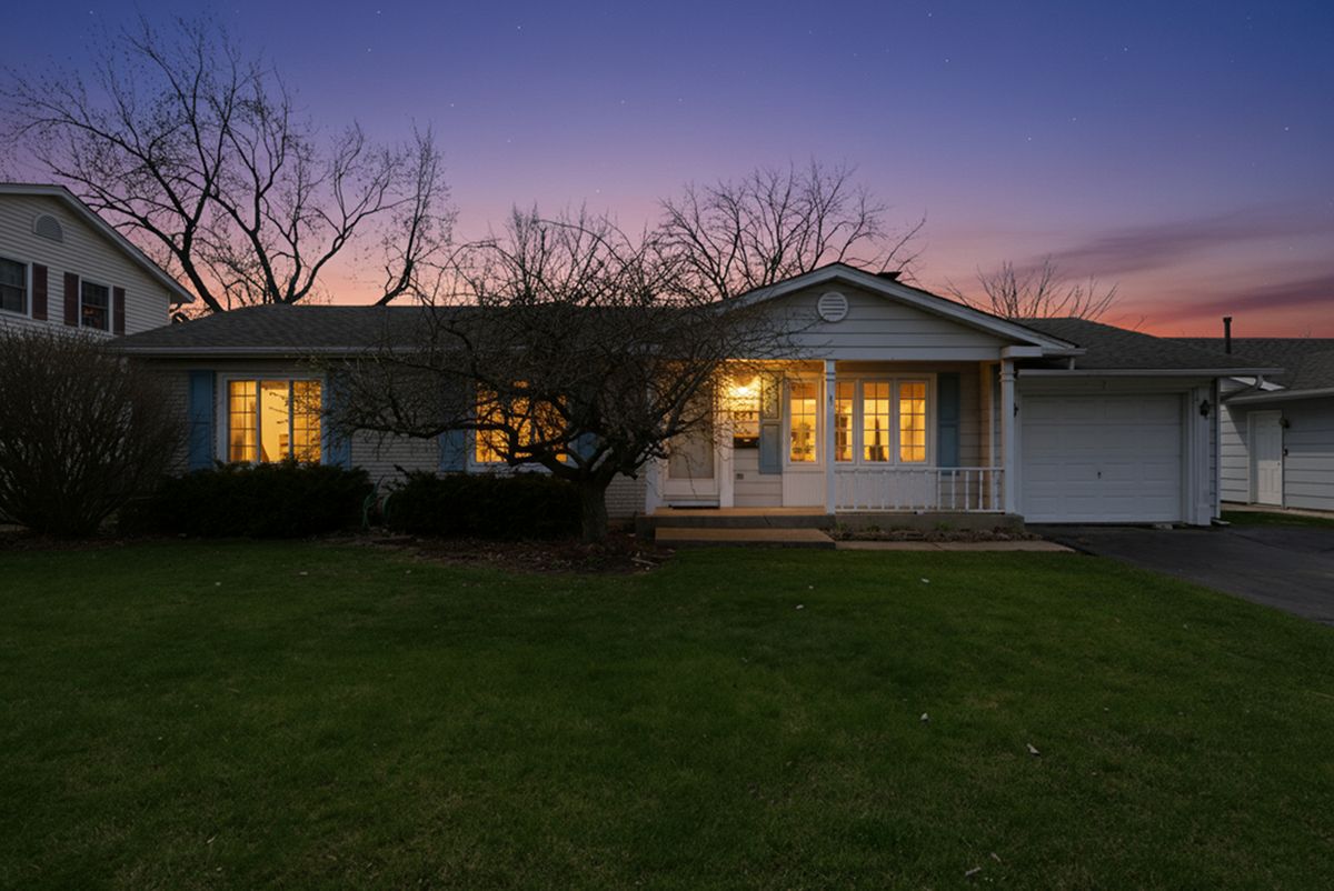593 Bristol Lane, Elk Grove Village, IL 60007