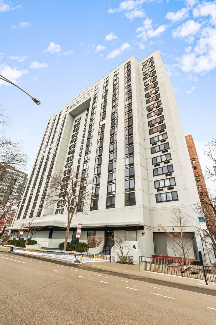 1221 N DEARBORN Street #PH8S — Chicago, IL 60610