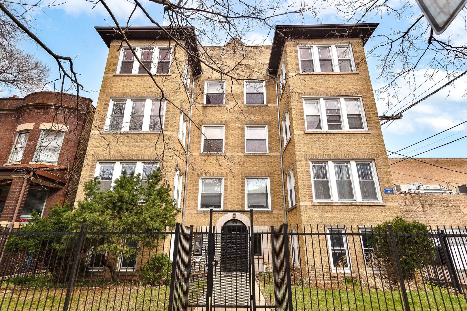 1218 W Albion Avenue #3E — Chicago, IL 60626