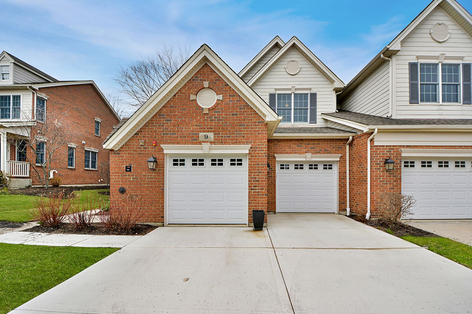 9 Red Tail Drive — Hawthorn Woods, IL 60047