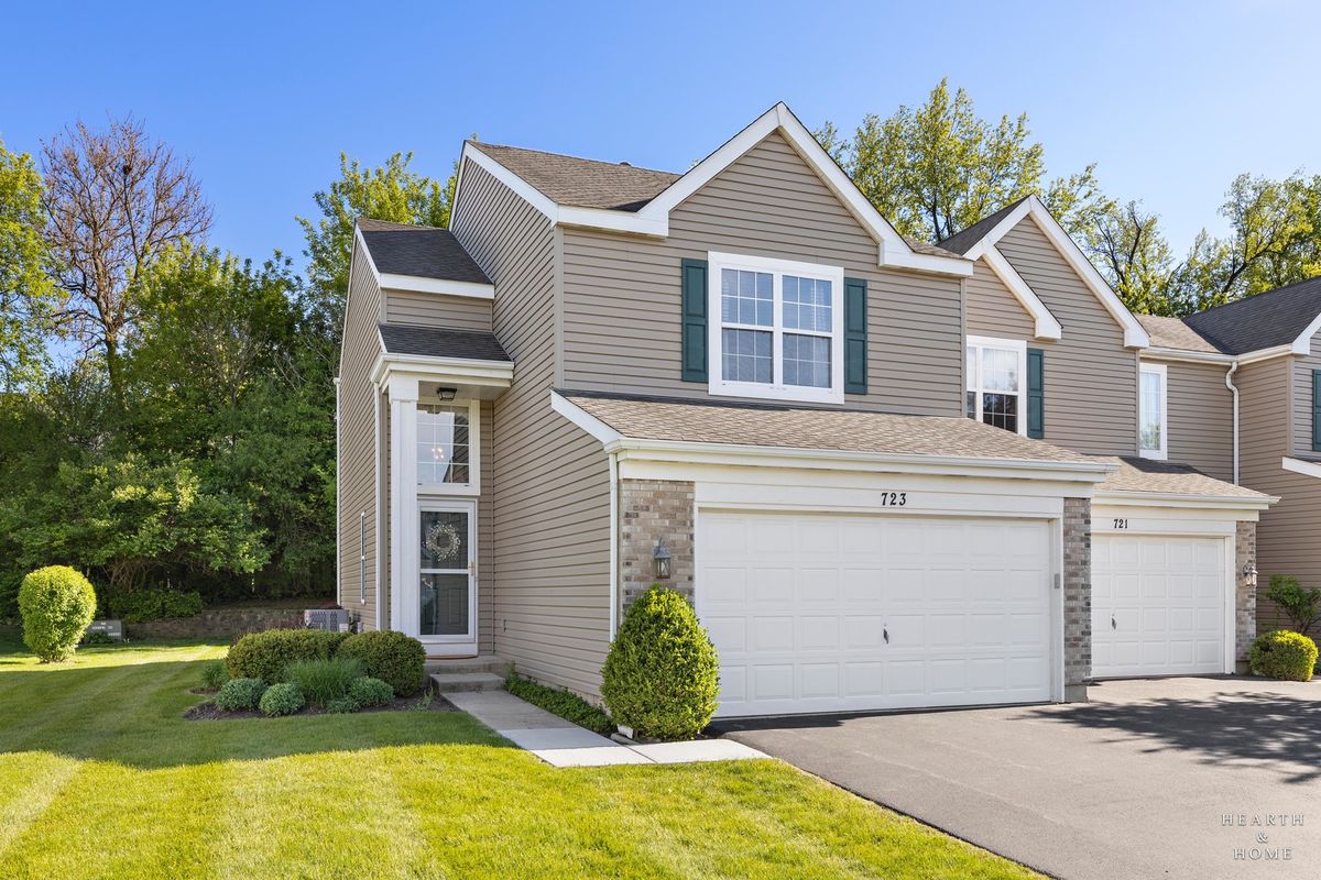 723 Silk Oak Lane, Crystal Lake, IL 60014