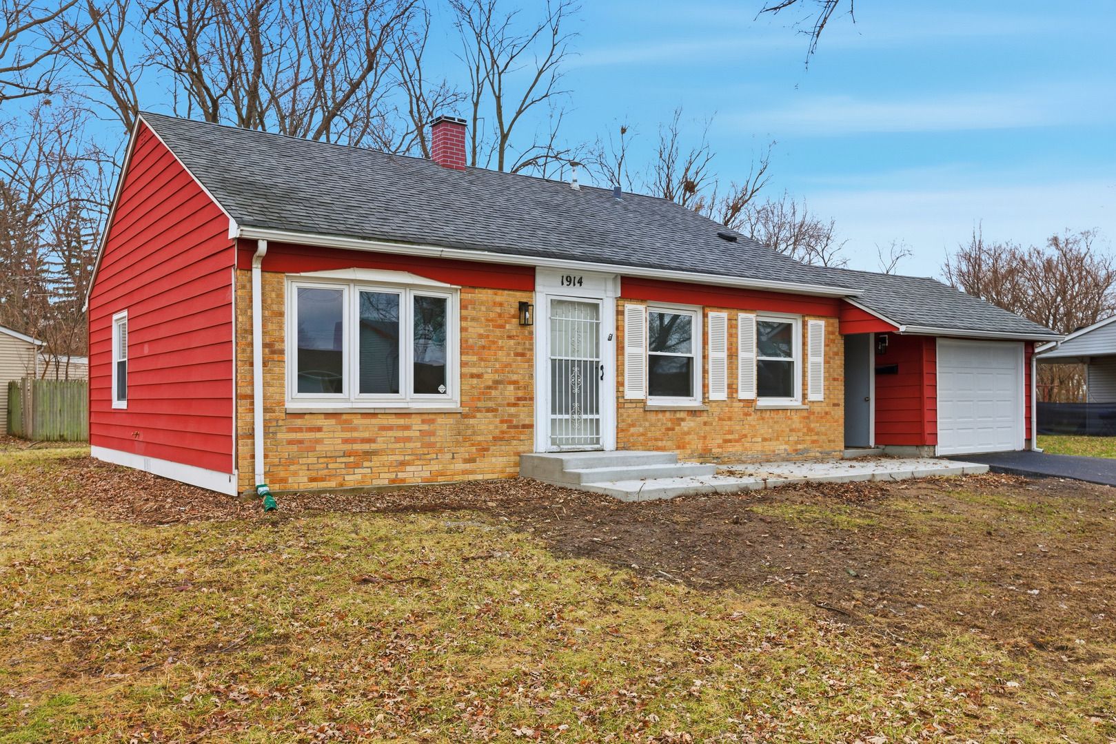 1914 215th Place — Sauk Village, IL 60411