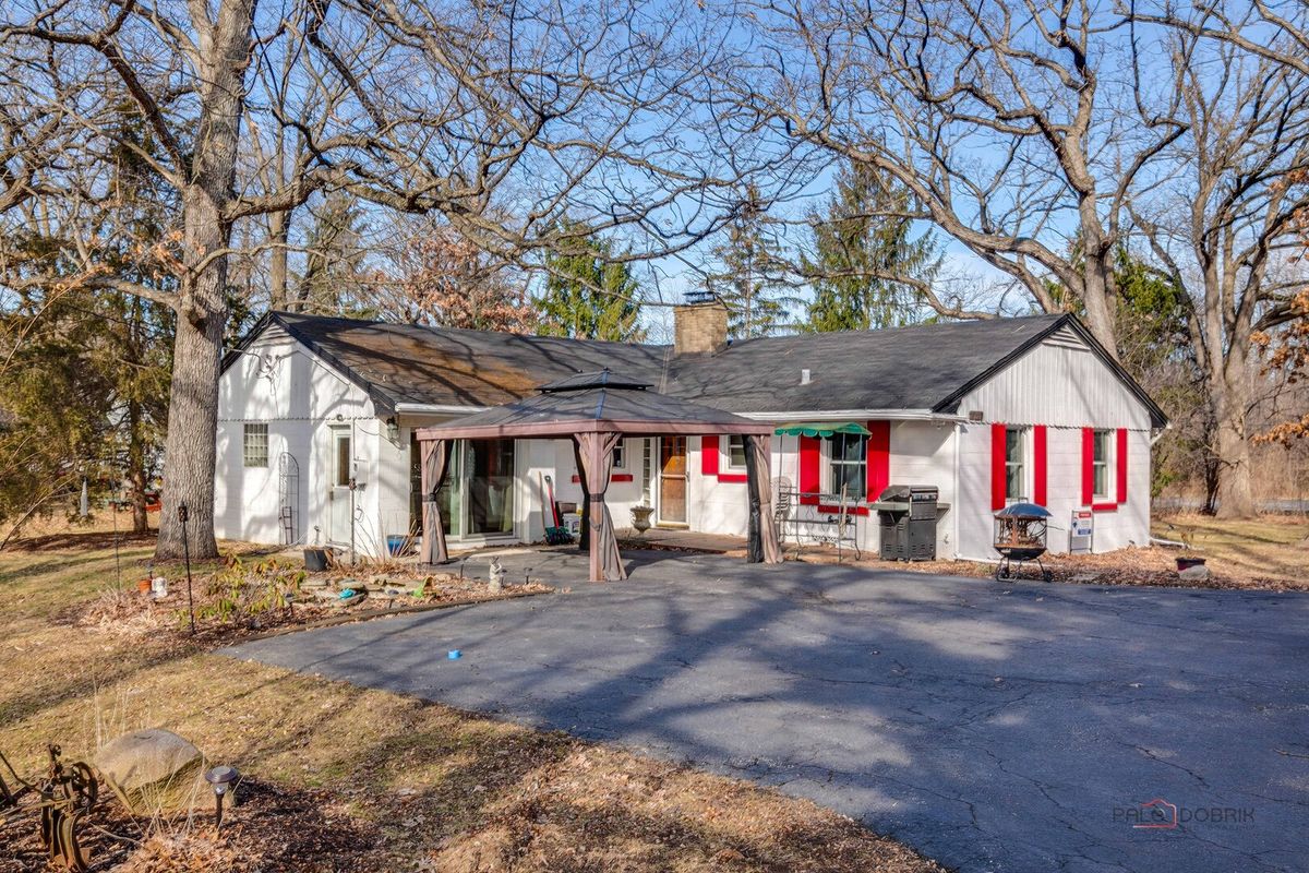 15983 Wadsworth Road, Wadsworth, IL 60083