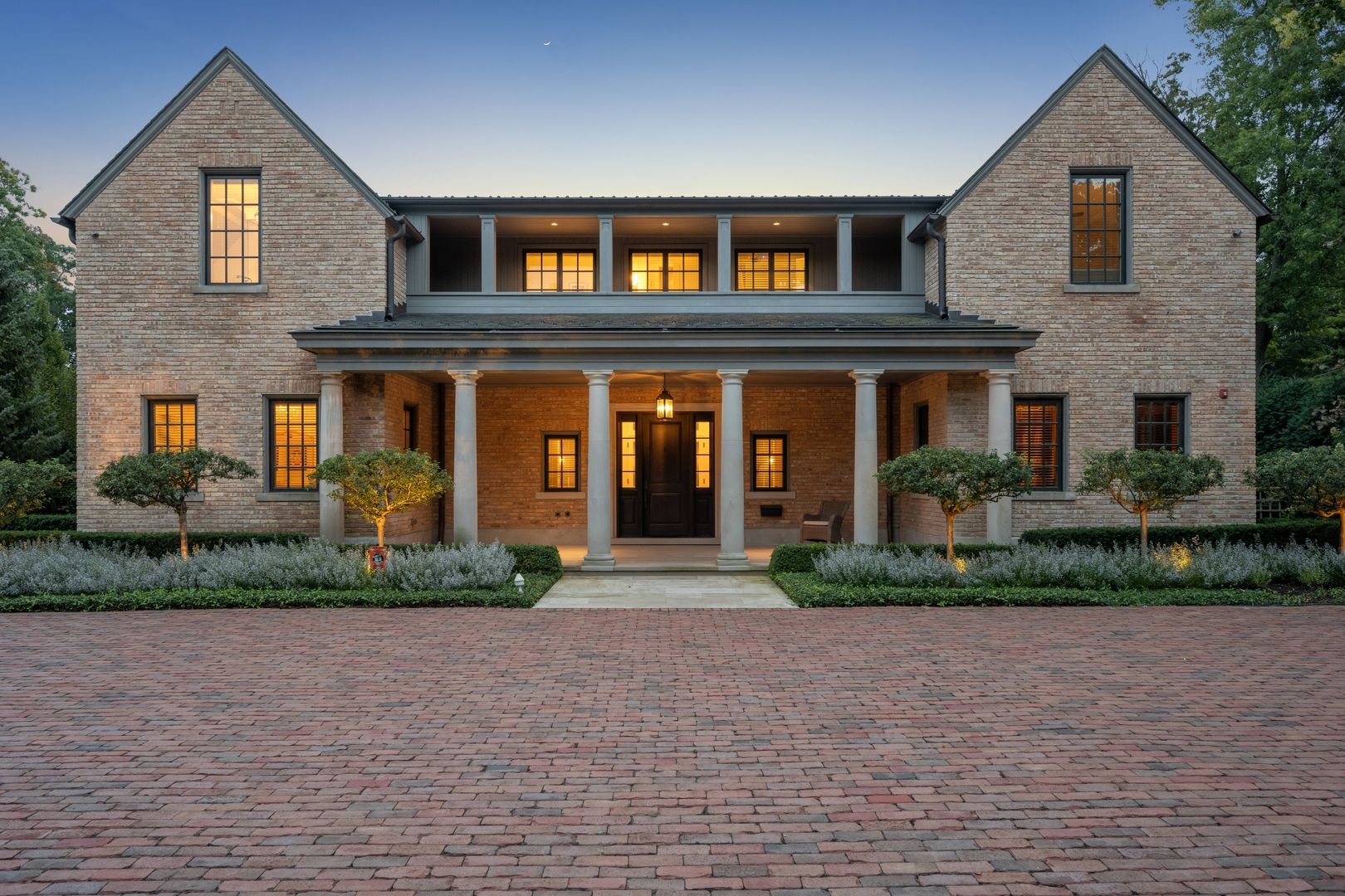 180 Central Avenue — Highland Park, IL 60035