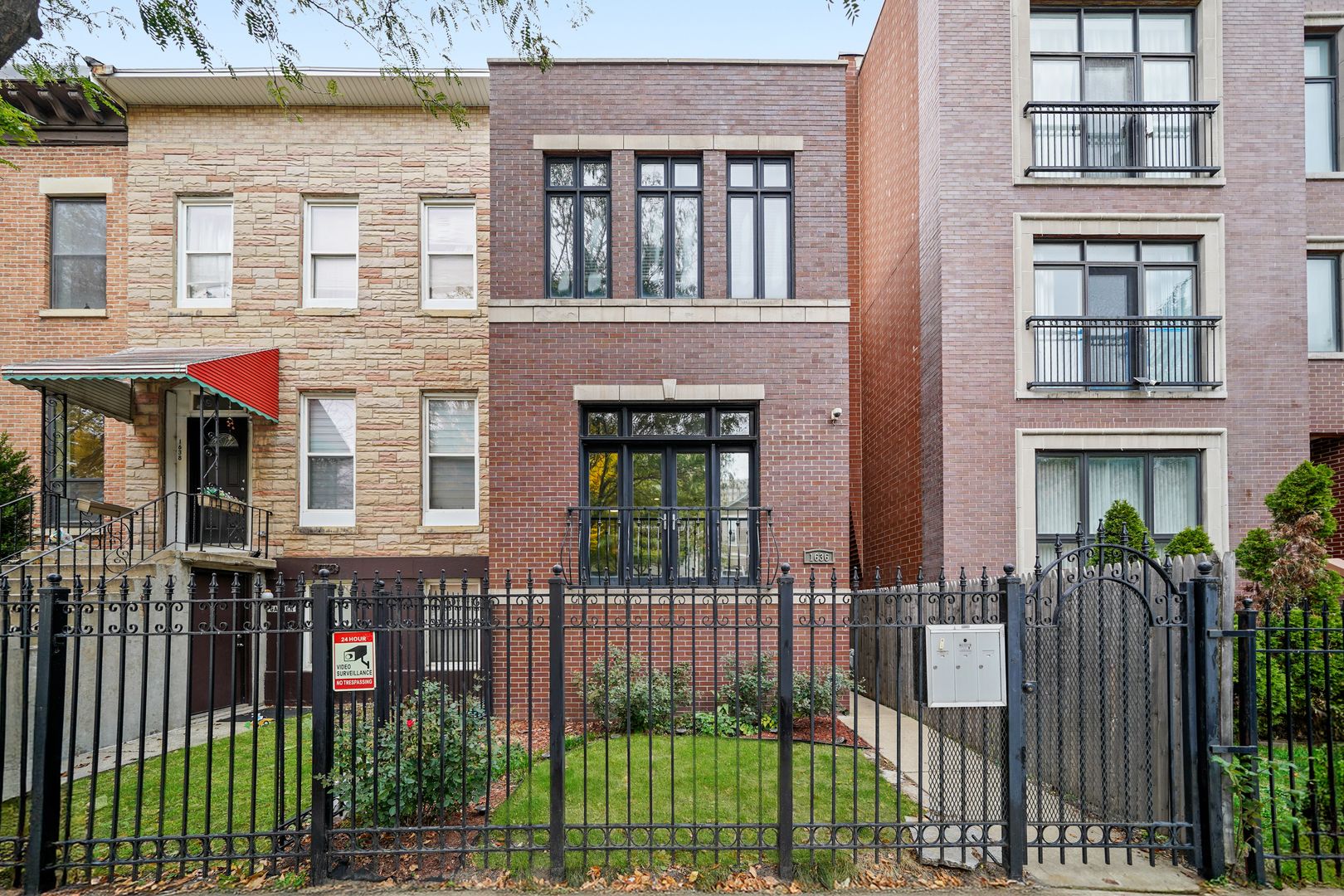 1636 Warren Boulevard — Chicago, IL 60612