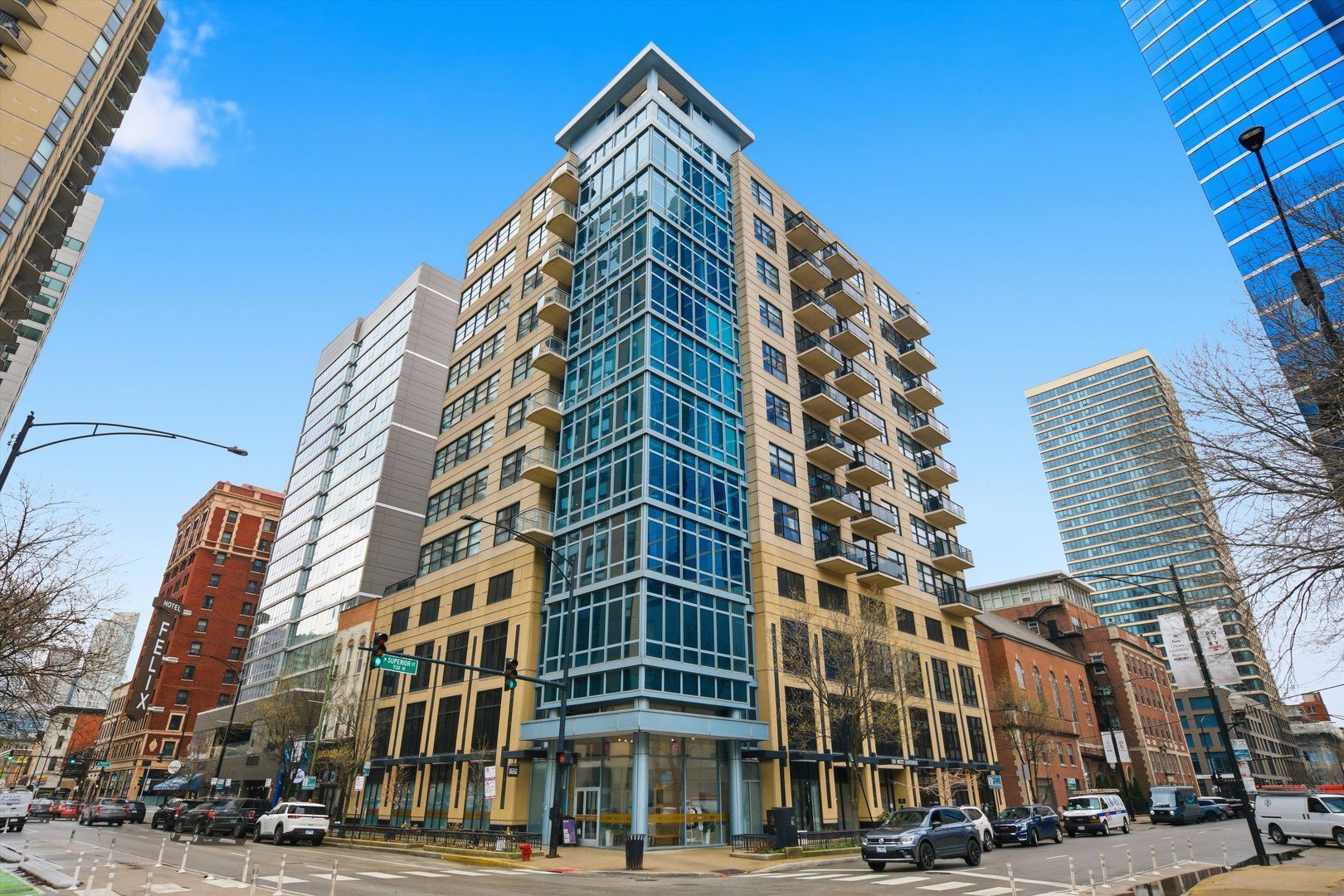 101 W Superior Street #904 — Chicago, IL 60654