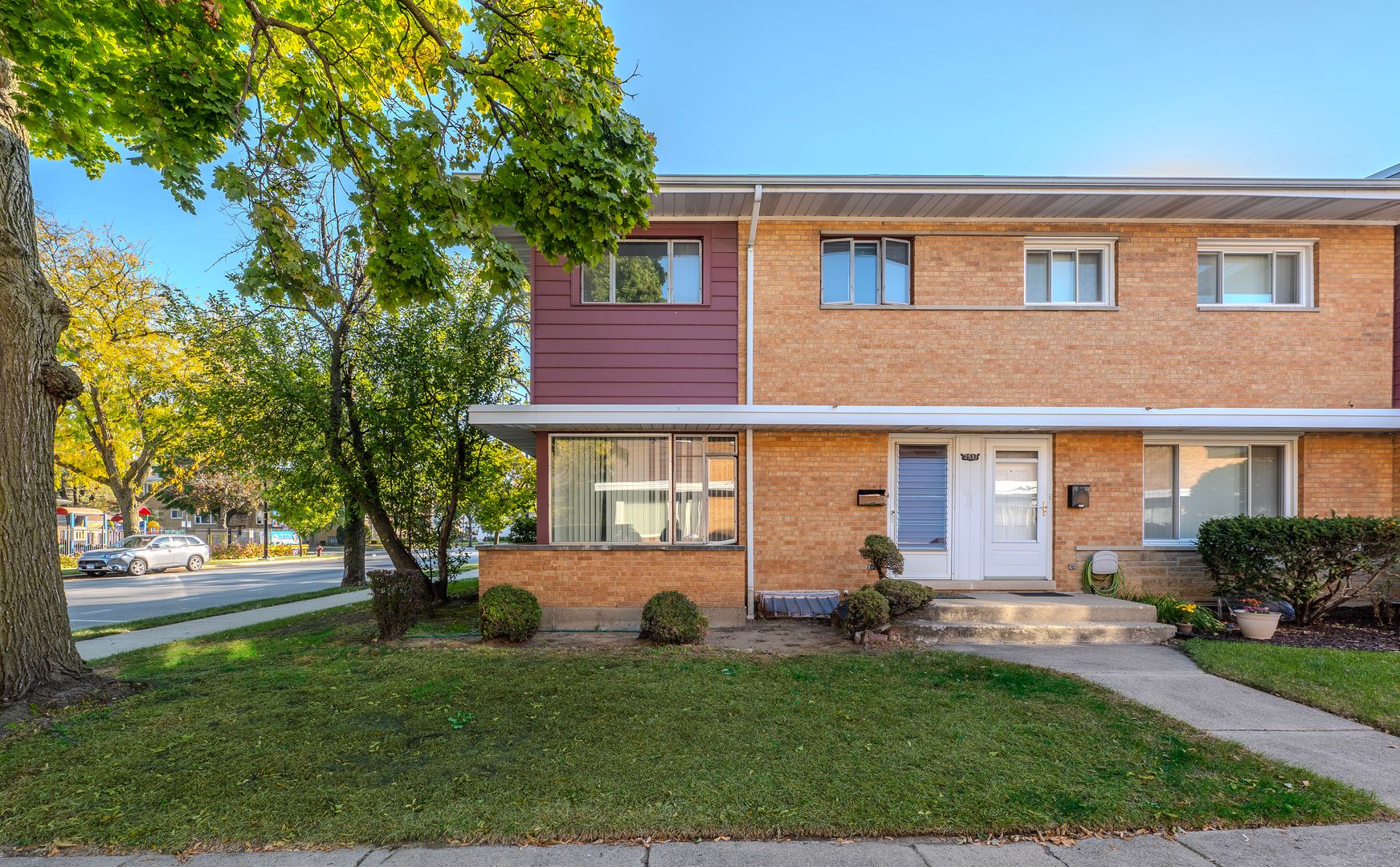 2531 W Howard Street #A — Chicago, IL 60645