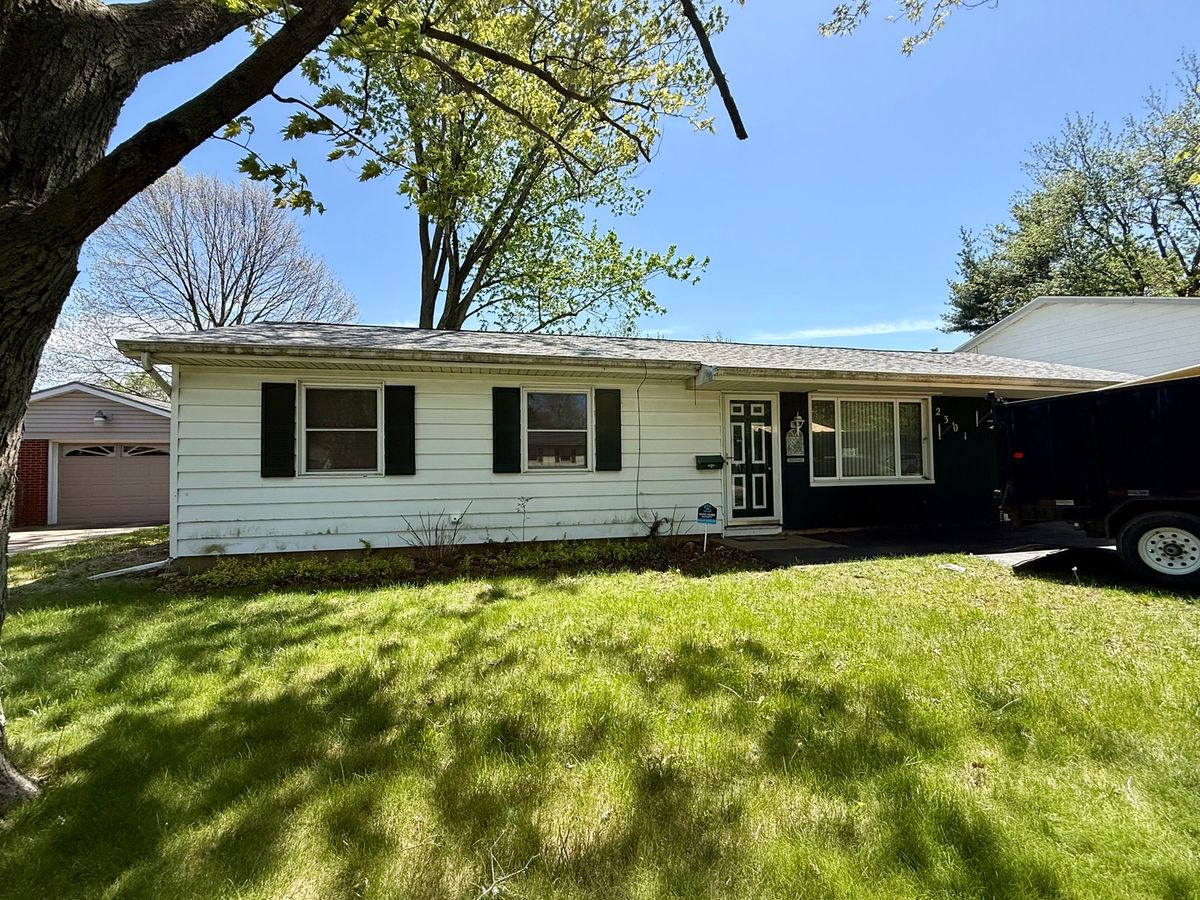 2301 Rainbow View, Urbana, IL 61802