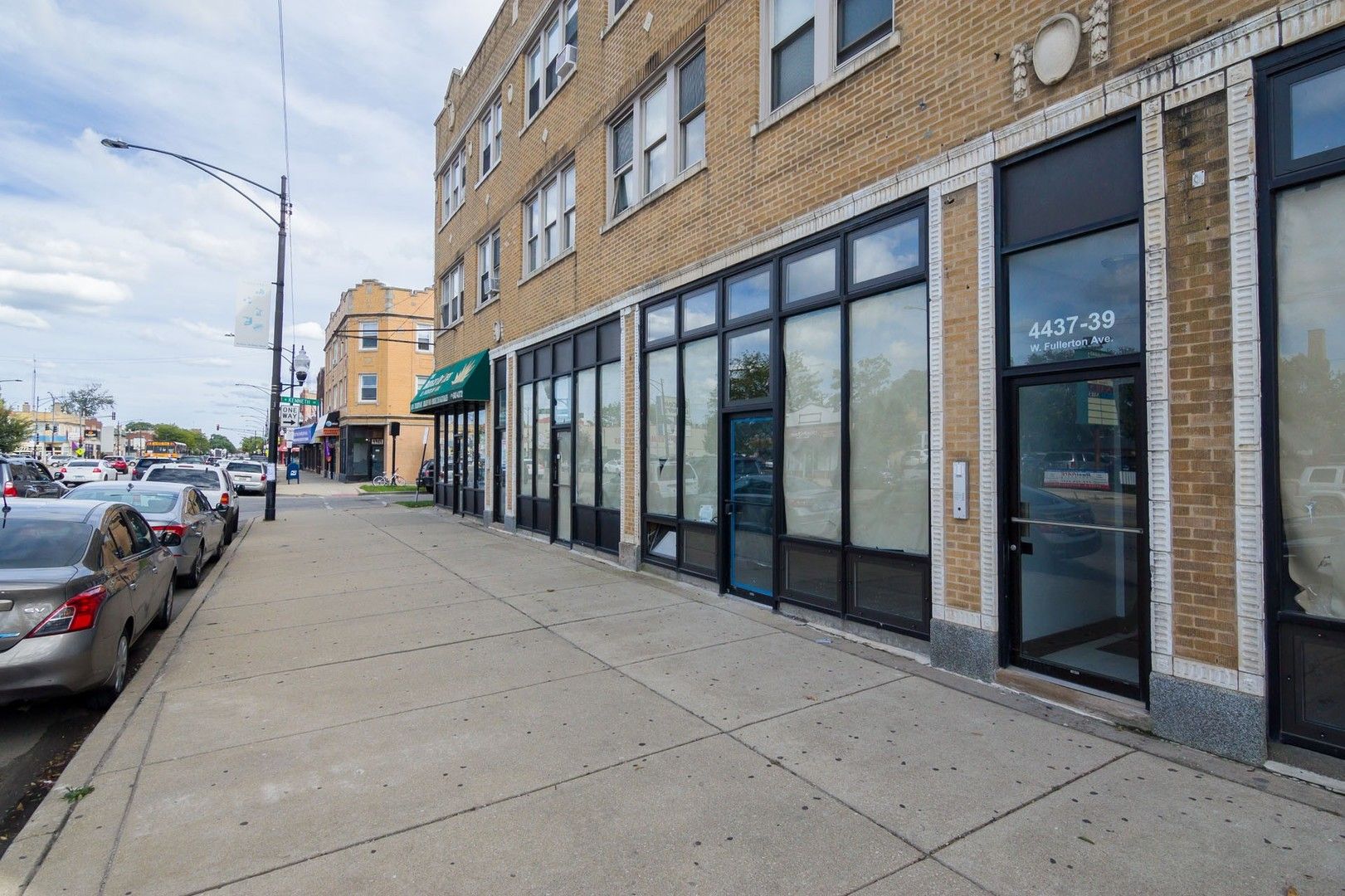 4439 W Fullerton Avenue #SF — Chicago, IL 60639