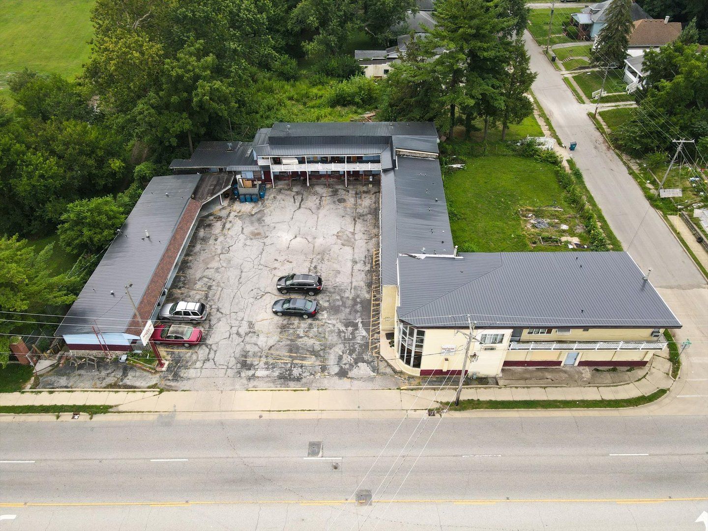 1824 E Main Street — Danville, IL 61832