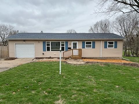 402 NE 2nd Avenue — Galva, IL 61434