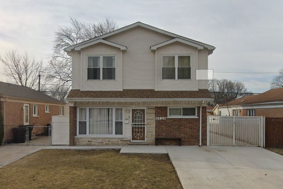 4629 W 82nd Place — Chicago, IL 60652