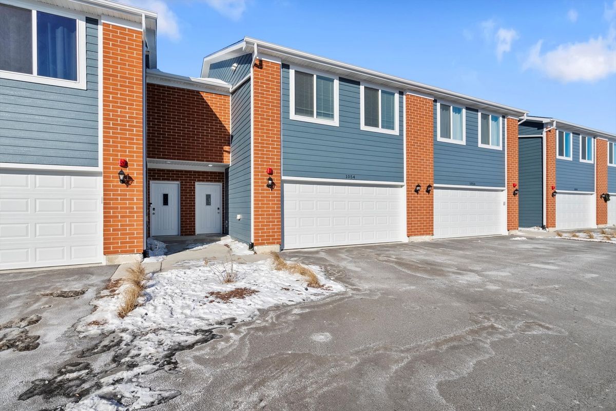 1054 Gillespie Lane, Yorkville, IL 60560