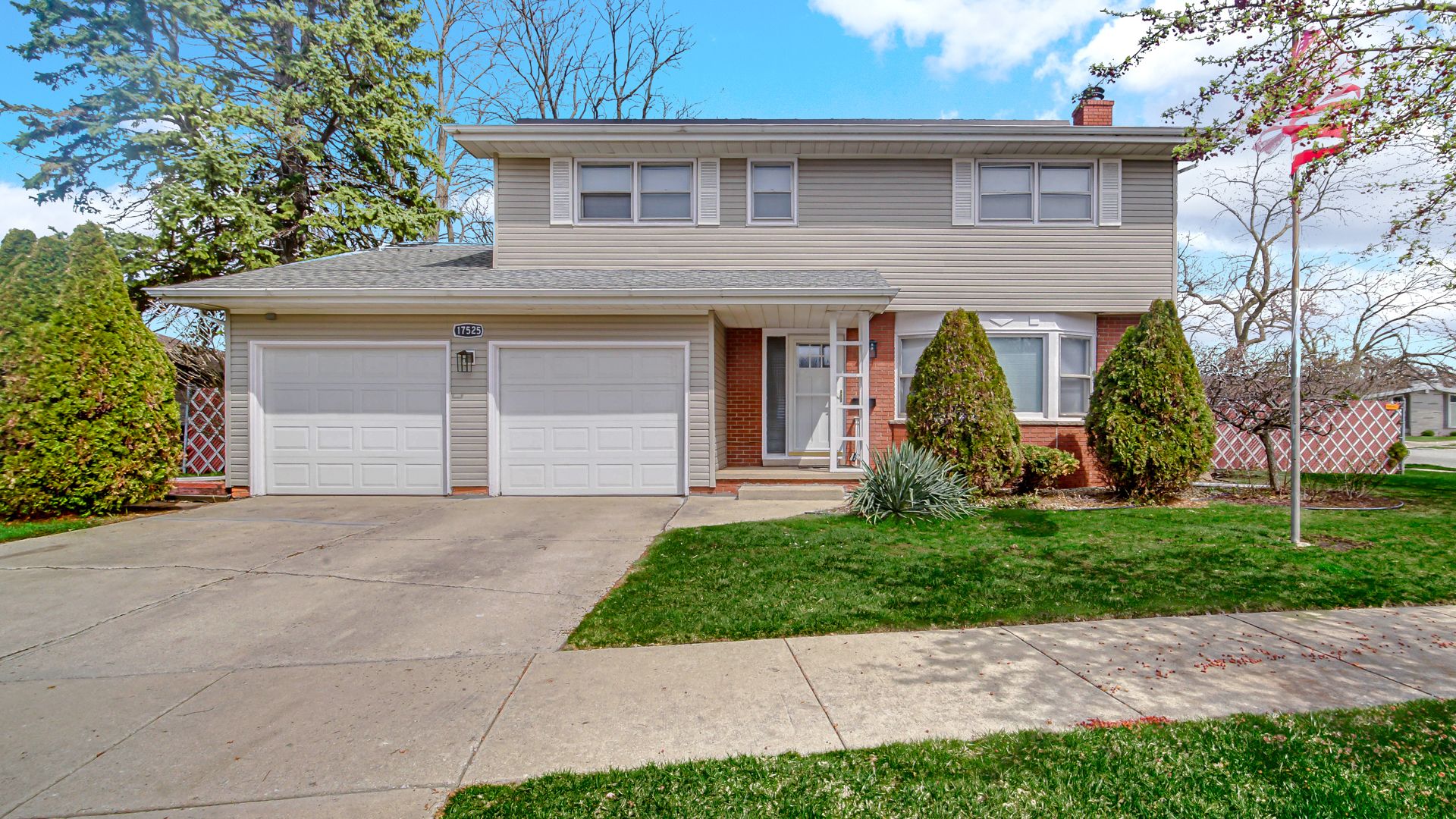 17525 Maple Avenue — Lansing, IL 60438
