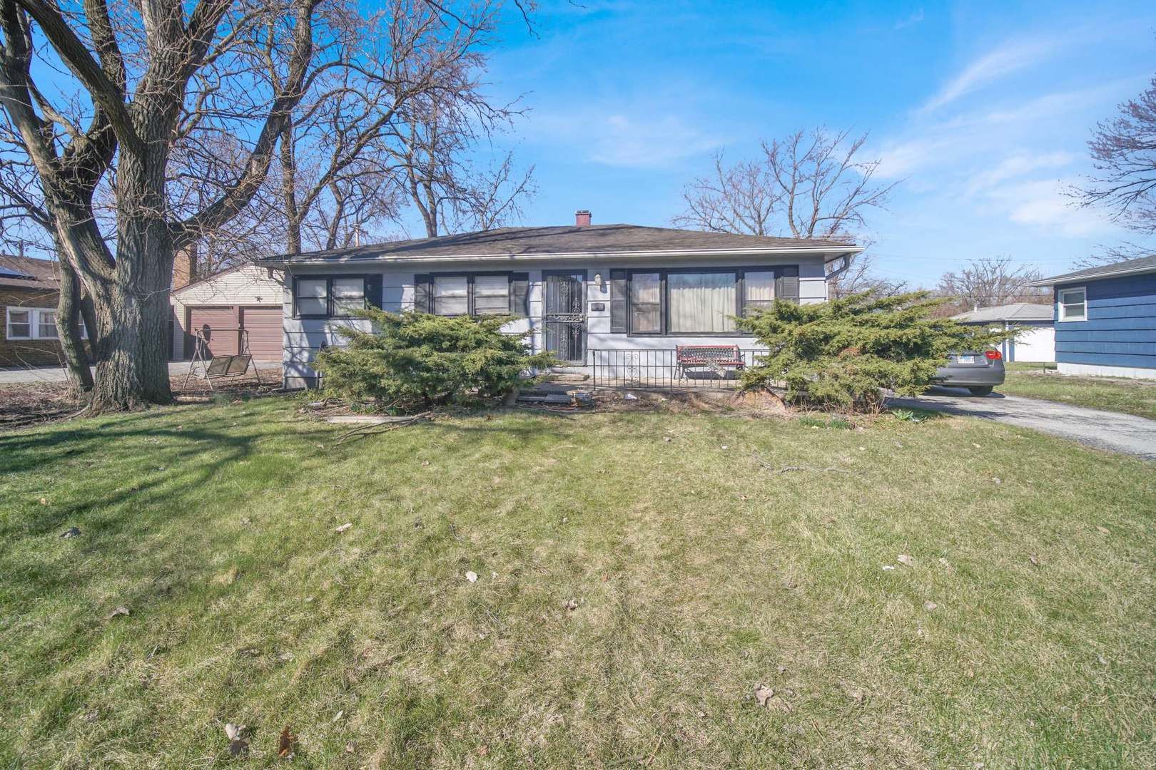16934 Annetta Avenue — Hazel Crest, IL 60429