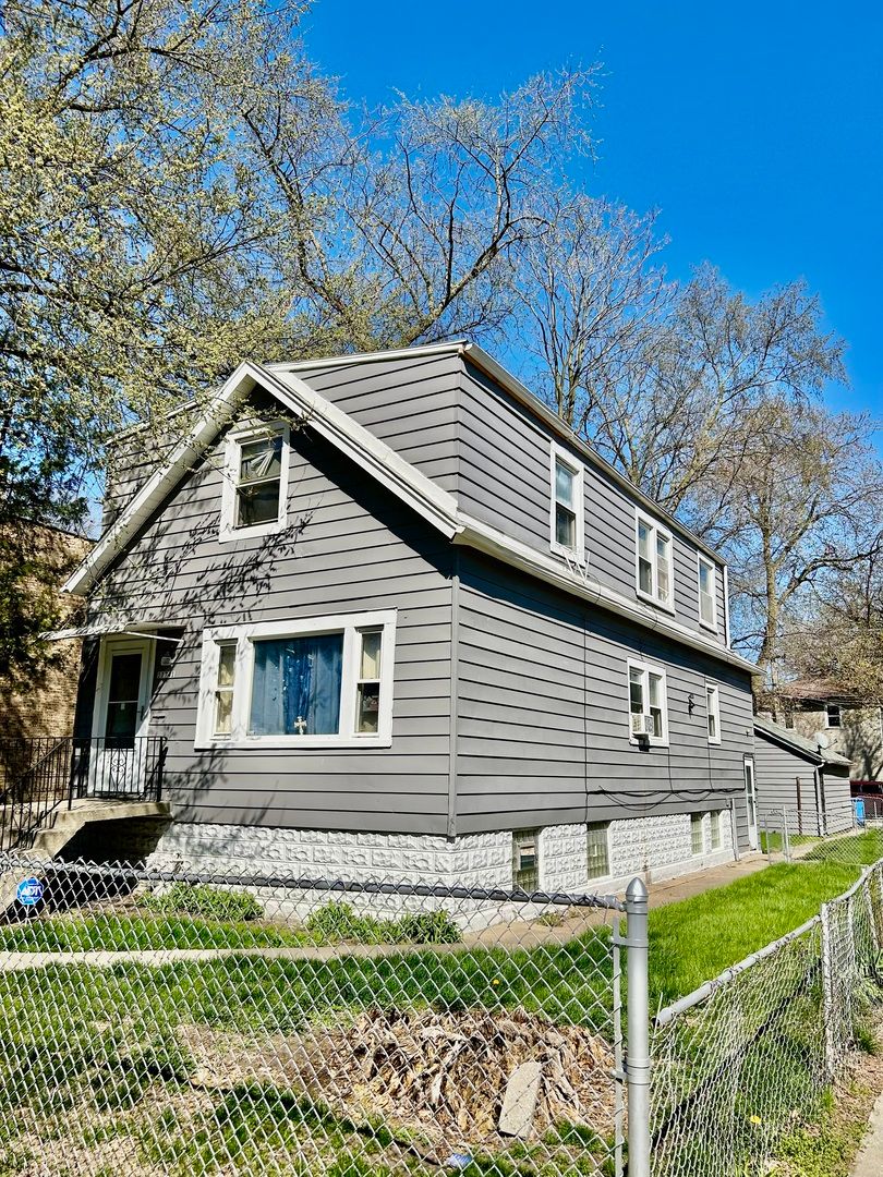 11741 S Stewart Avenue — Chicago, IL 60628