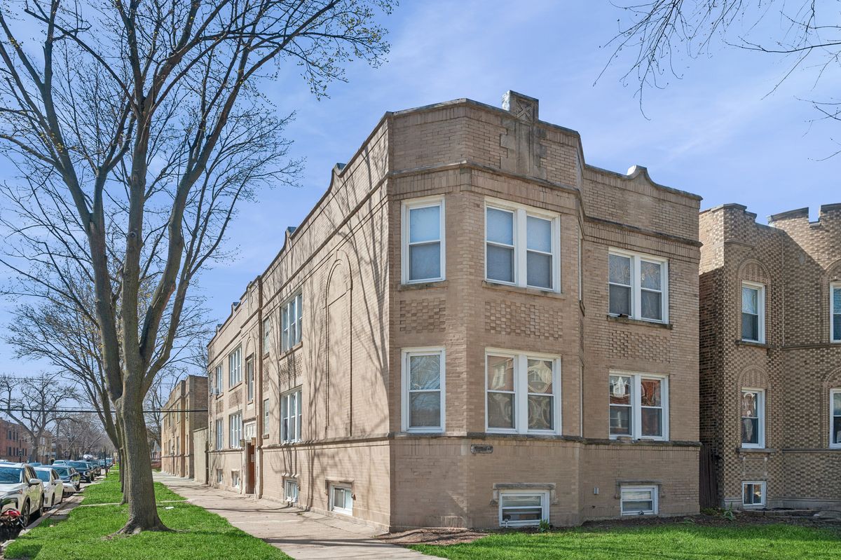 2440-42 Ardmore Avenue, Chicago, IL 60659