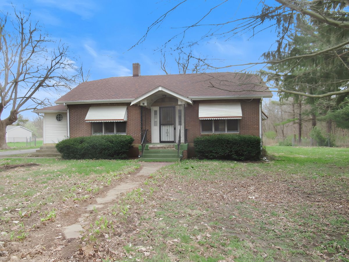 11 Dequimpal Street, Westville, IL 61883