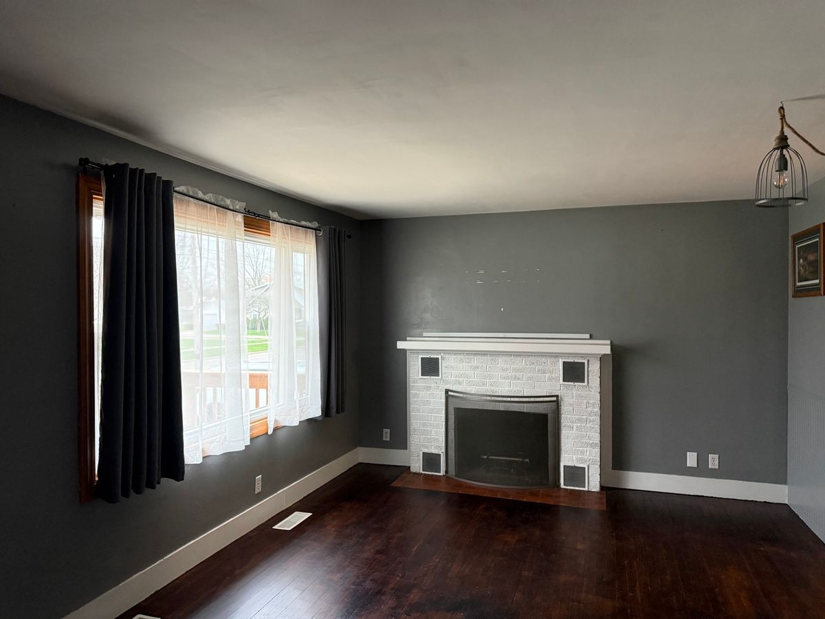 1456 Losey Street W, Galesburg, IL 61401