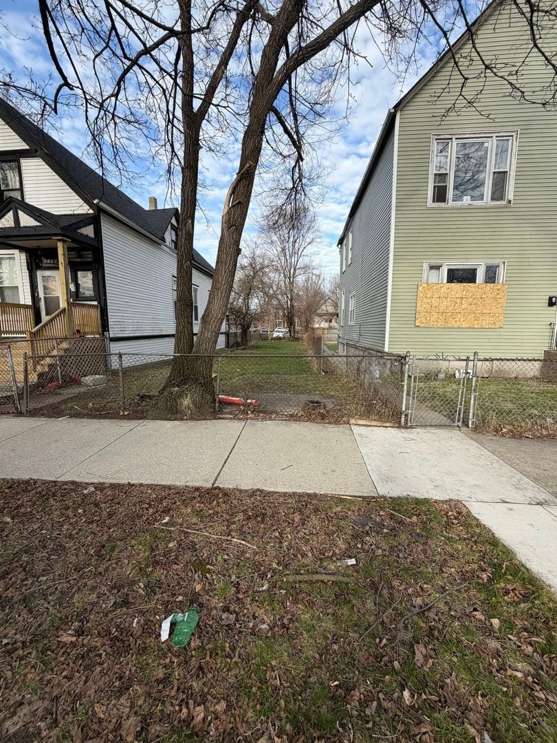 6142 Carpenter Street, Chicago, IL 60621
