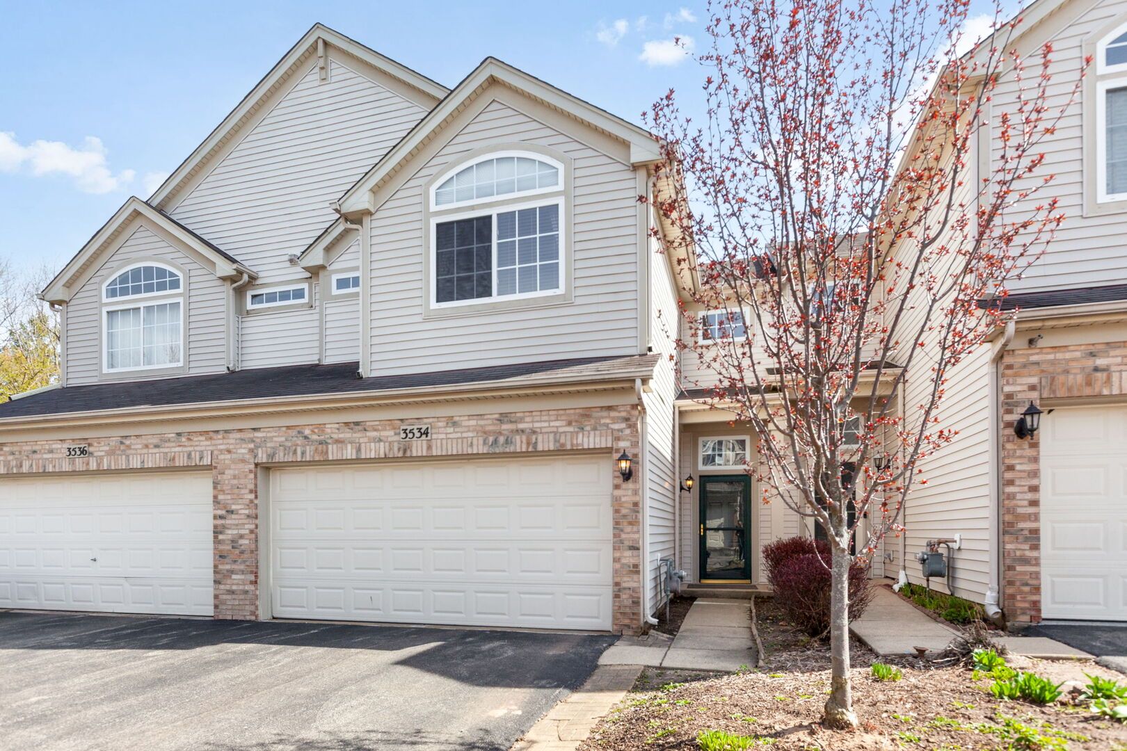 3534 BLUE RIDGE Court — Carpentersville, IL 60110