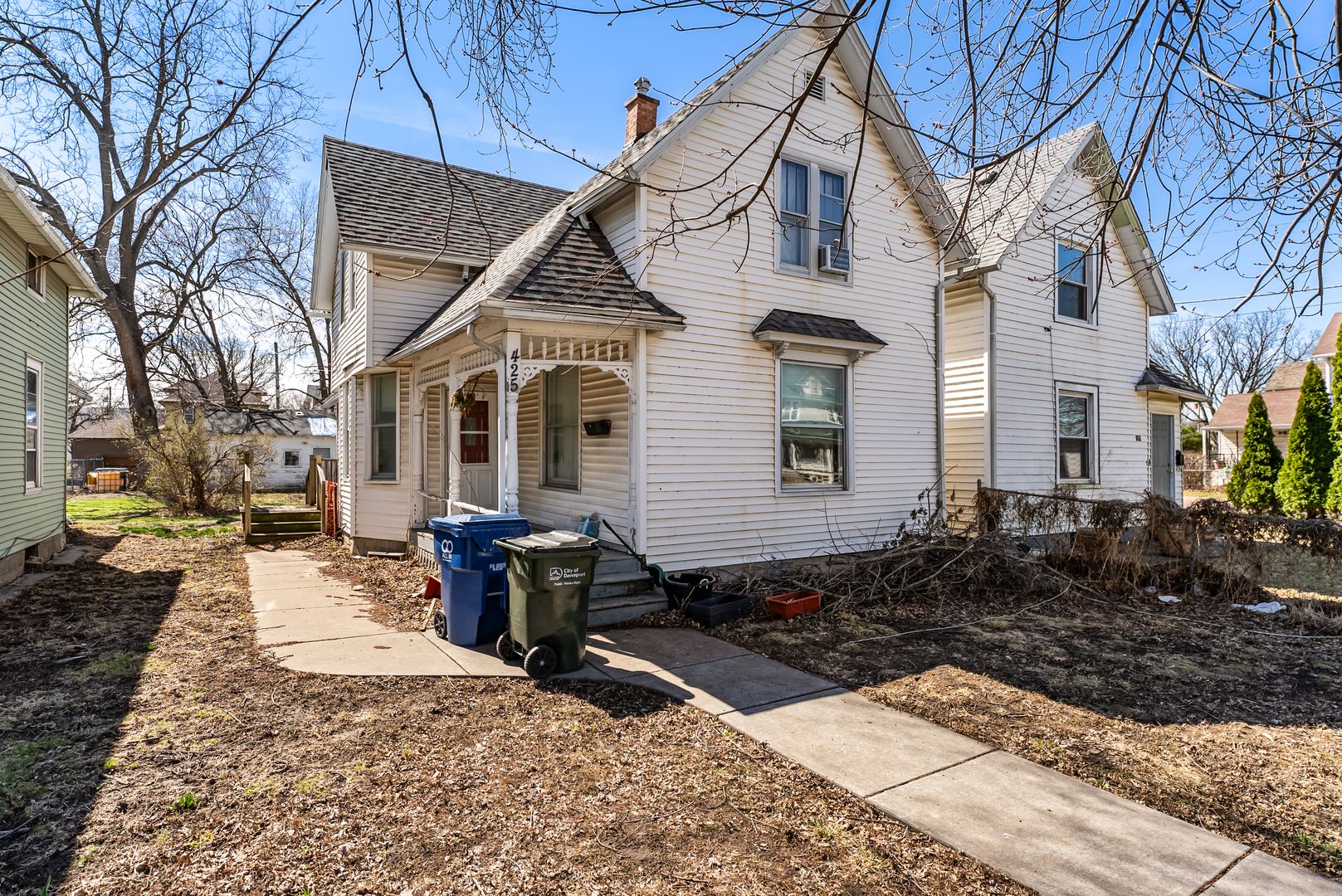 425 W 16th Street — Davenport, IA 52806