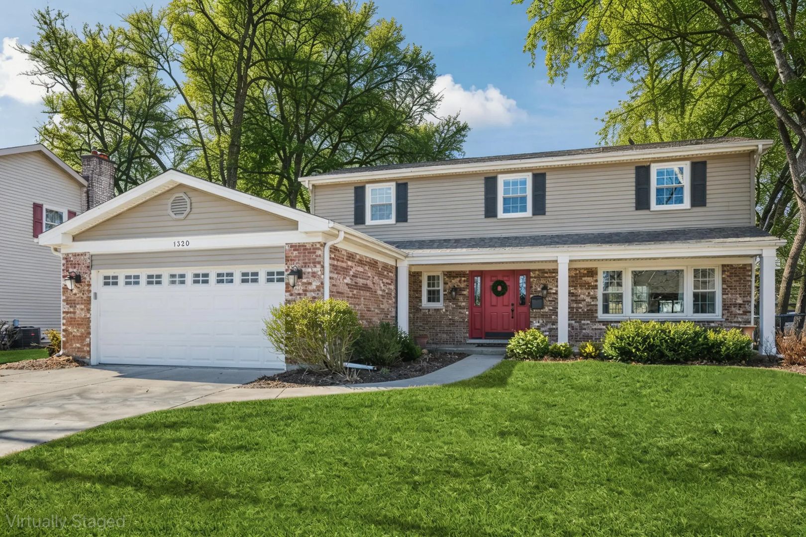 1320 N Douglas Avenue — Arlington Heights, IL 60004