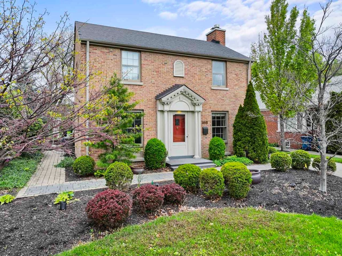 168 Geneva Avenue, Elmhurst, IL 60126