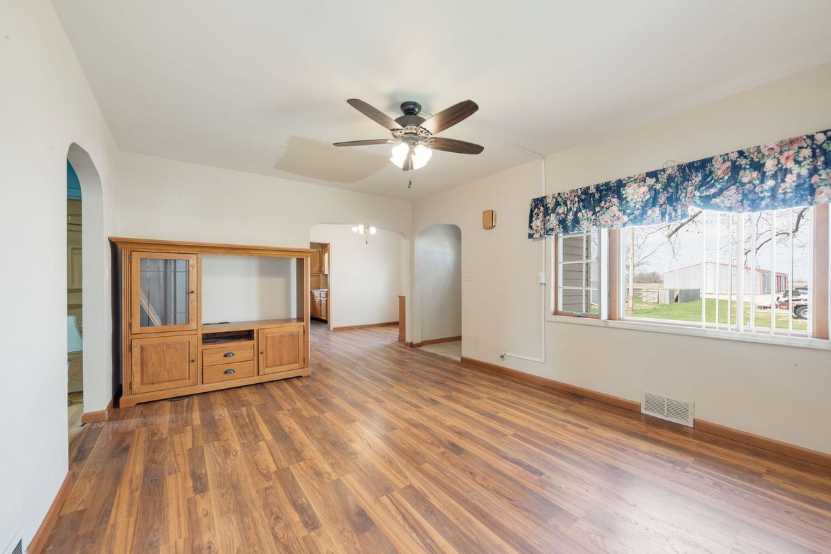 105 Seiler Street, Martinton, IL 60951