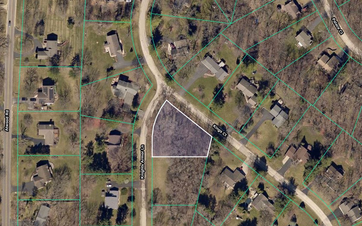 10365 KNIGHTS ARMOR Lane, Roscoe, IL 61073