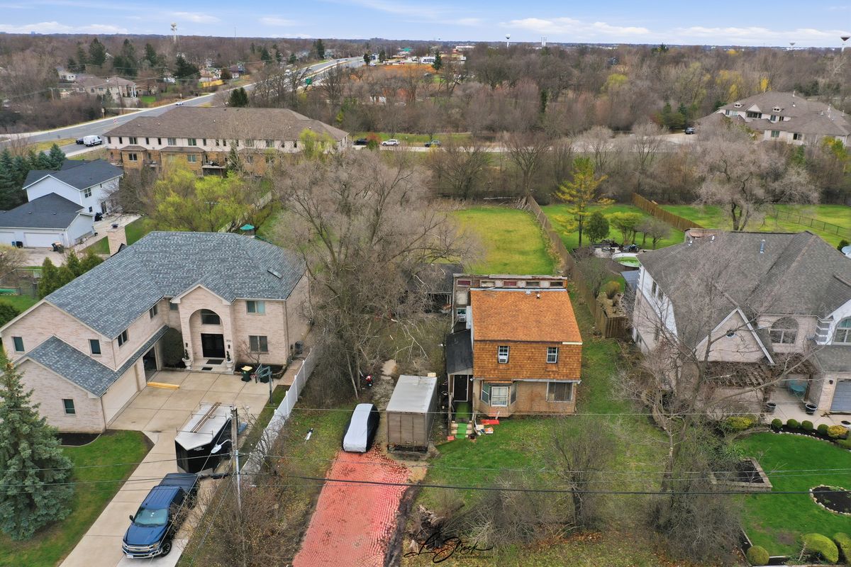 115 Hillside Lane, Burr Ridge, IL 60527