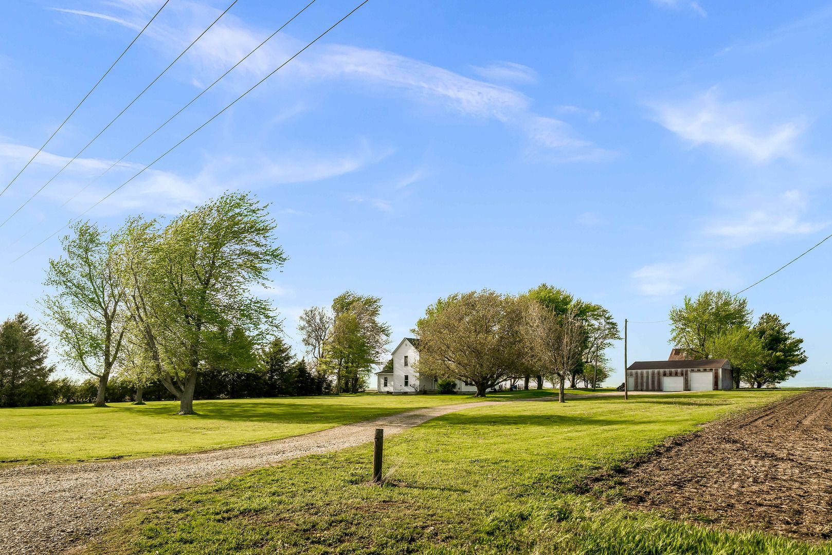 30474 E 325 North Road — Leroy, IL 61752