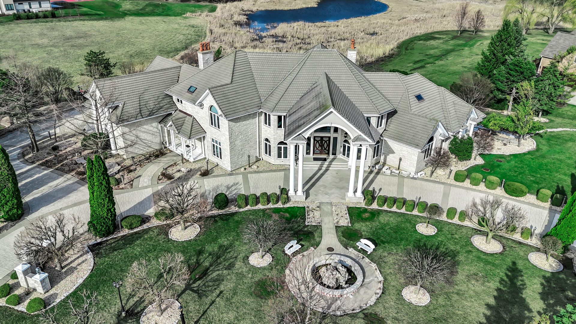 15 Terra Vita Court — South Barrington, IL 60010