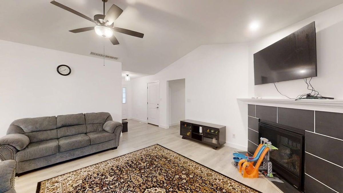 2509 N Fairfield Drive, Urbana, IL 61802