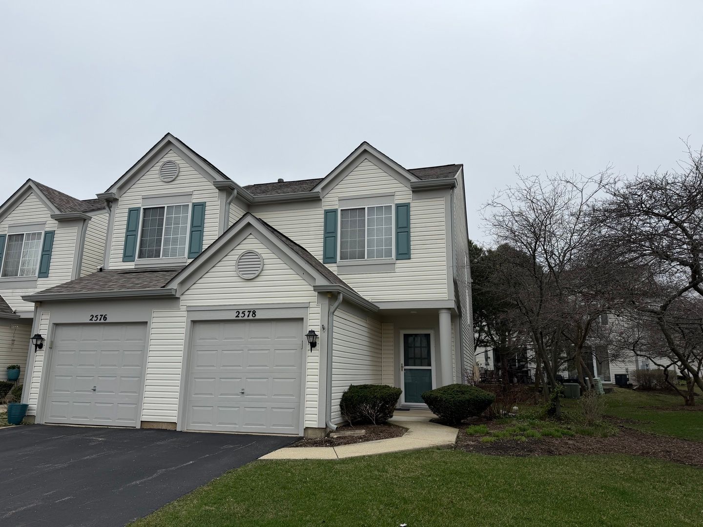 2578 ARCADIA Circle — Naperville, IL 60540