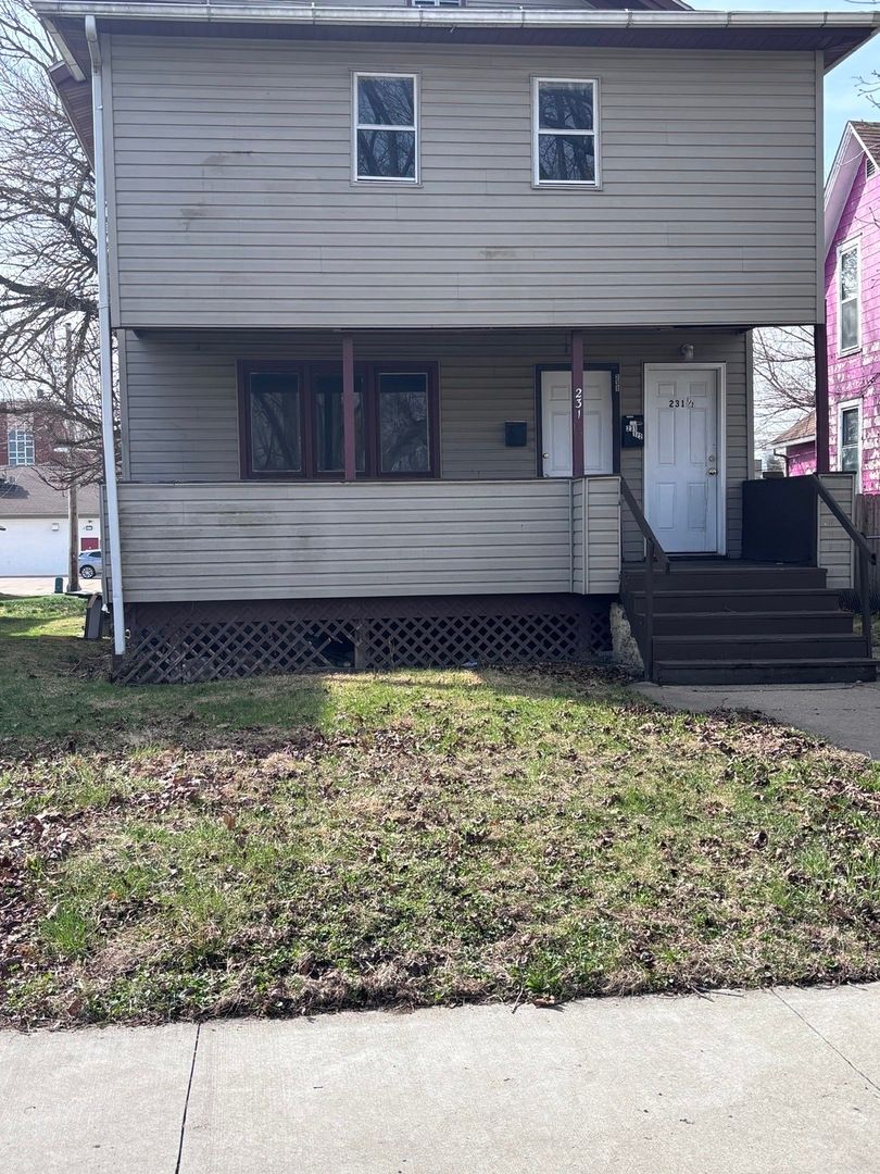 231 3rd Avenue, Clinton, IA 52732