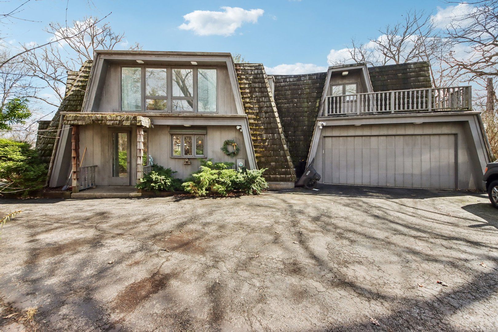 26155 W Laurel Avenue — Wauconda, IL 60084