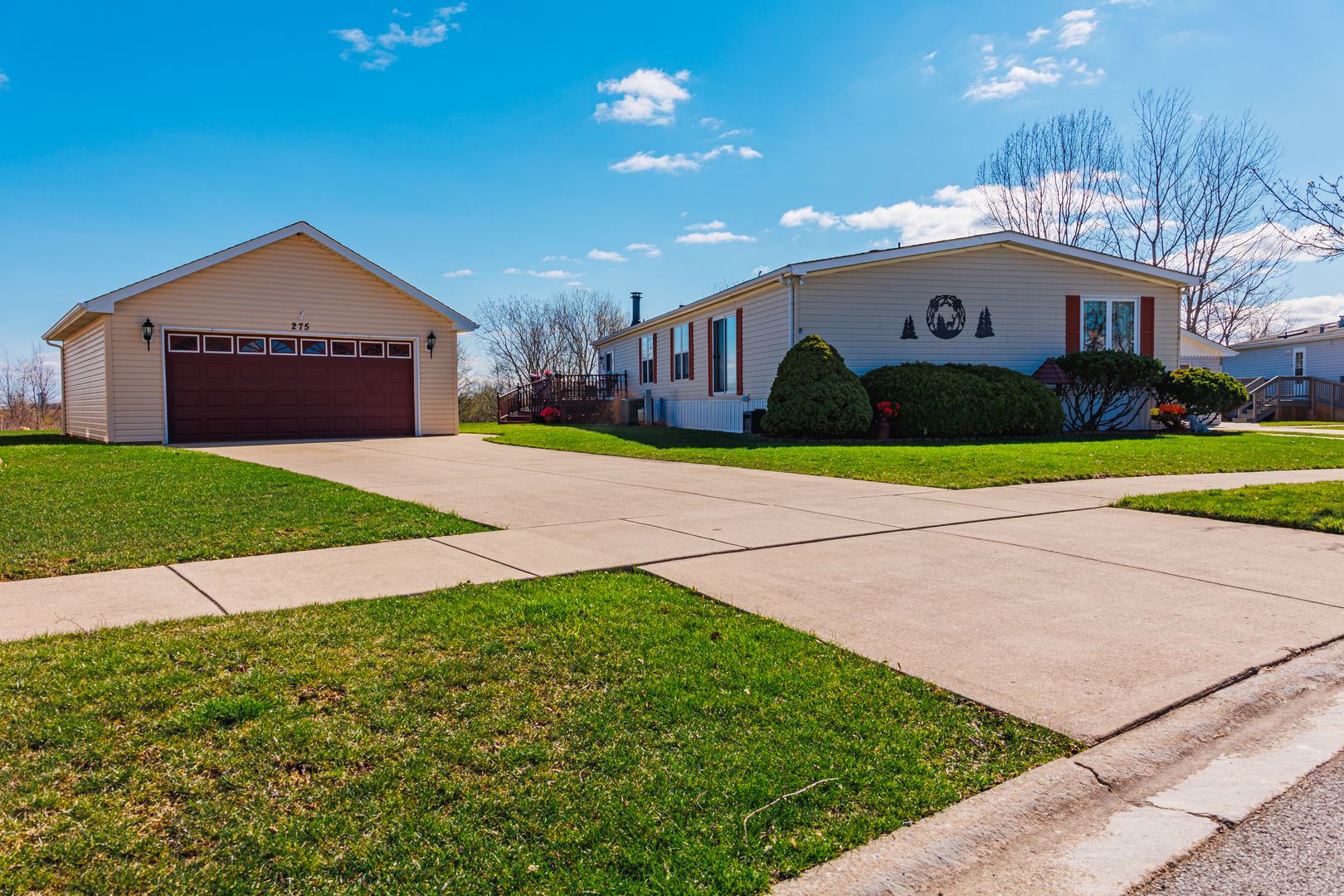 275 Tulip Circle — Matteson, IL 60443